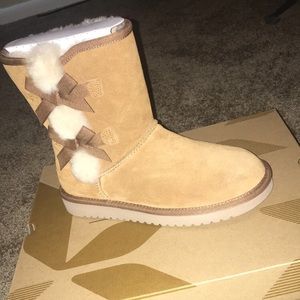 brown uggs, never worn before!!